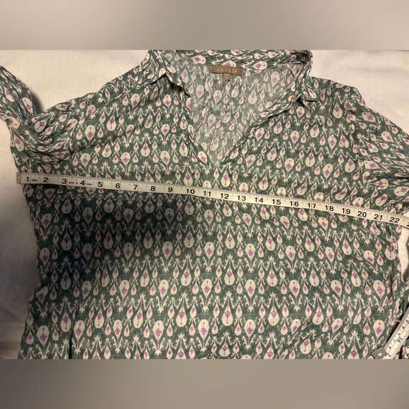 Lilla P Green and Pink Patterned Blouse💚🩷 - Picture 5 of 6